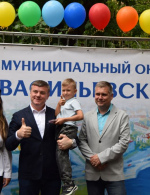 Детей МО Васильевский наградили именными медалями